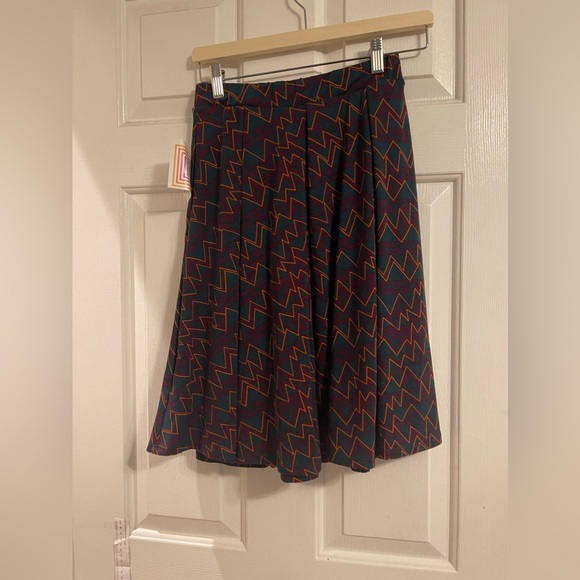 NWT LulaRoe Madison skirt xsmall - Picture 2 of 4